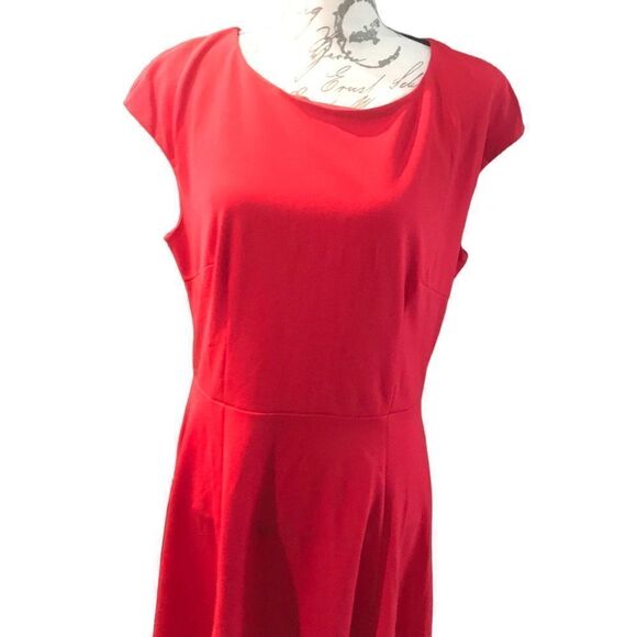 Dress tells size 2 XL red sleeveless flare dress - Picture 2 of 9